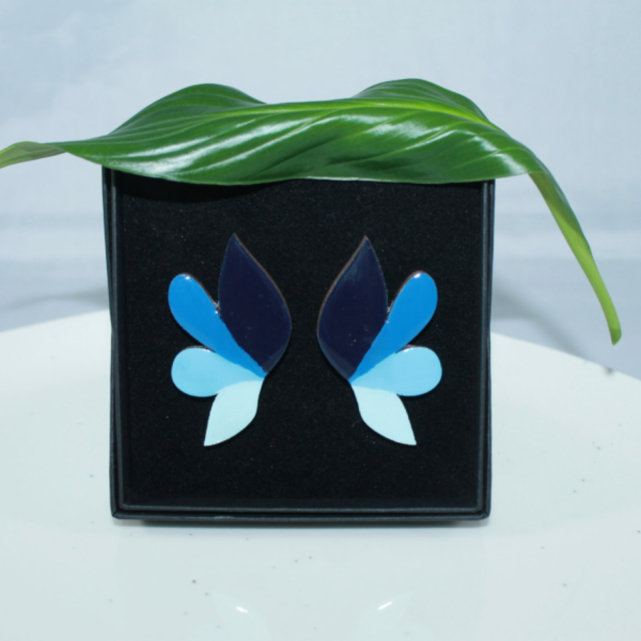 Blue wings